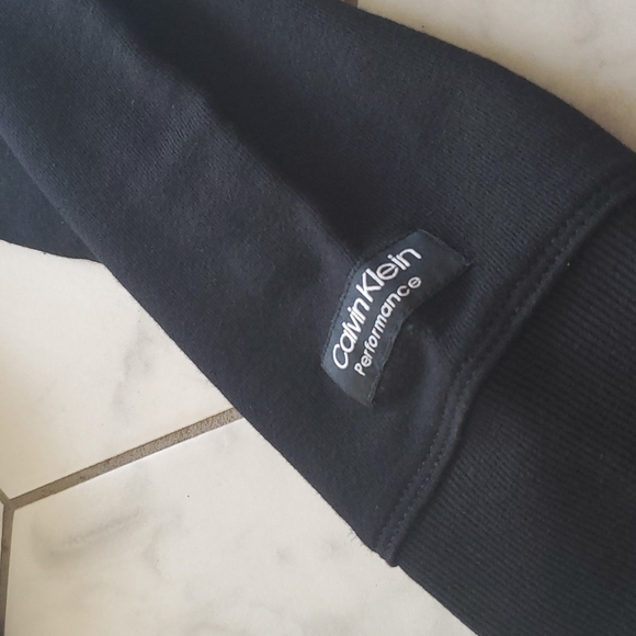 NWT Calvin Klein Crop Hoodie - Picture 9 of 11